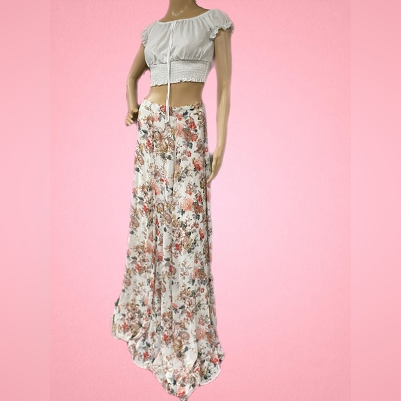 Drawstring White Crop Top - Picture 3 of 3